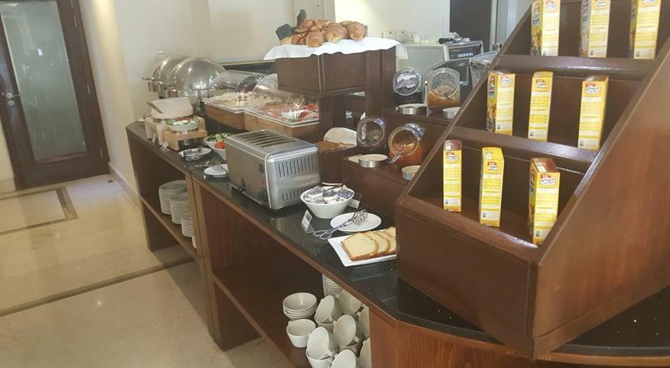 Le Patio Boutique Hotel Beirut Downtown Ngoại thất bức ảnh